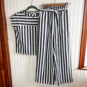Two Piece Emery Rose Linen-Like Summer Set Navy and White Striped Women’s Small